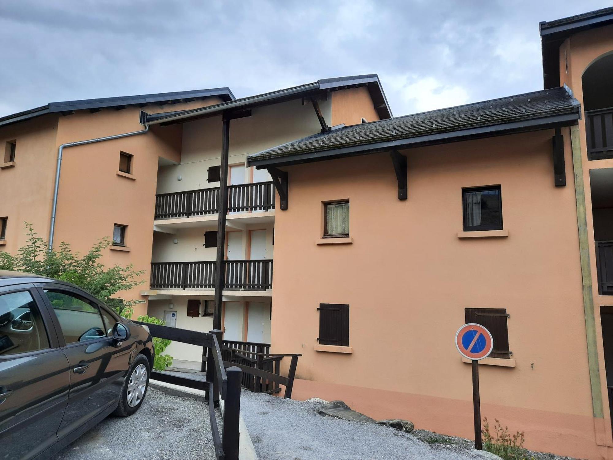 Appartement Chaleureux. Barcelonnette Bagian luar foto